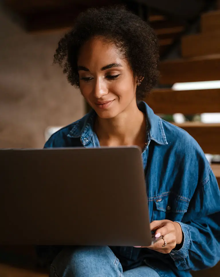 woman on laptop