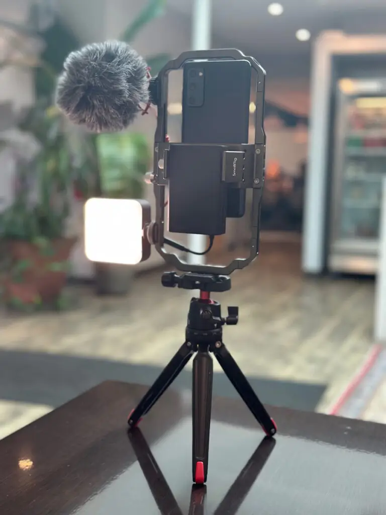 small rig device used for filming interviews